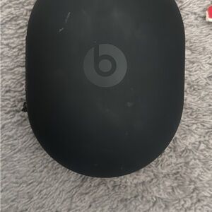 Beats by Dre On-Ear Headphones Carrying Case - Black